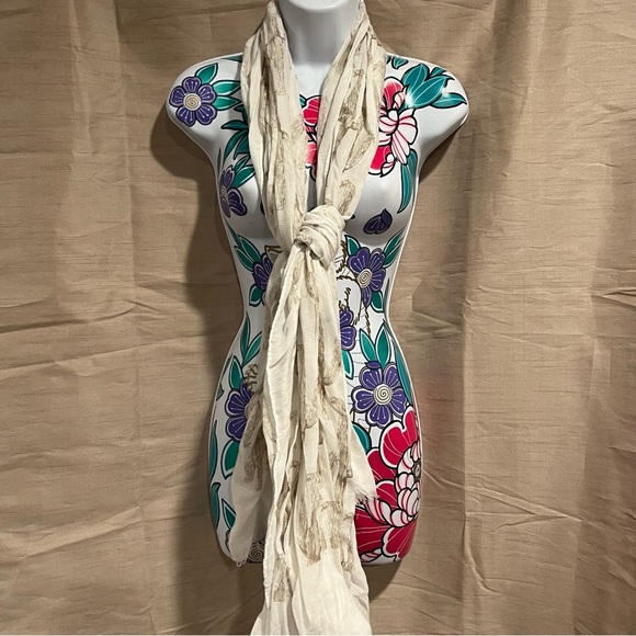 White Beige Cactus Scarf - Picture 1 of 2
